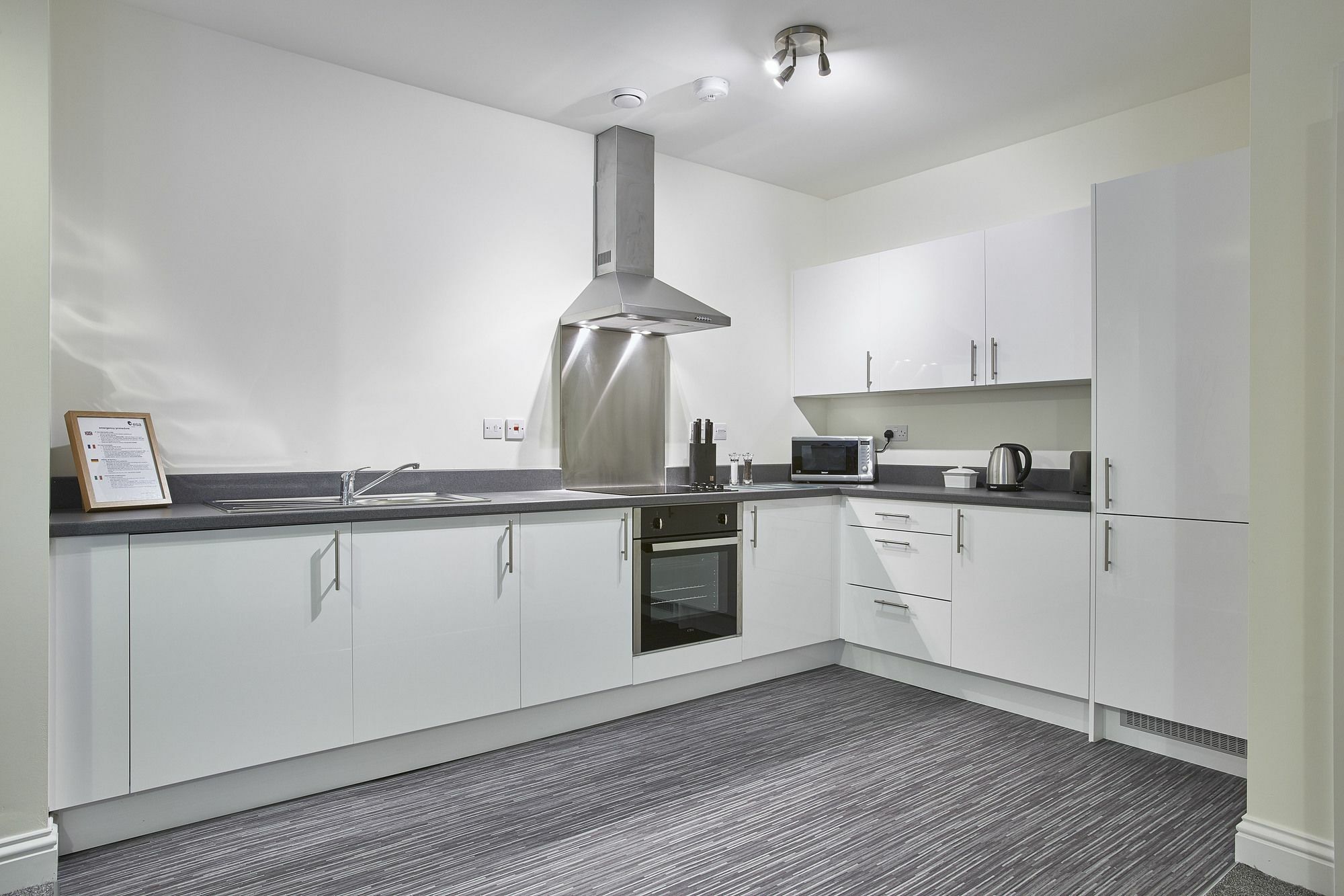 Guild House Apartment Swindon Ngoại thất bức ảnh