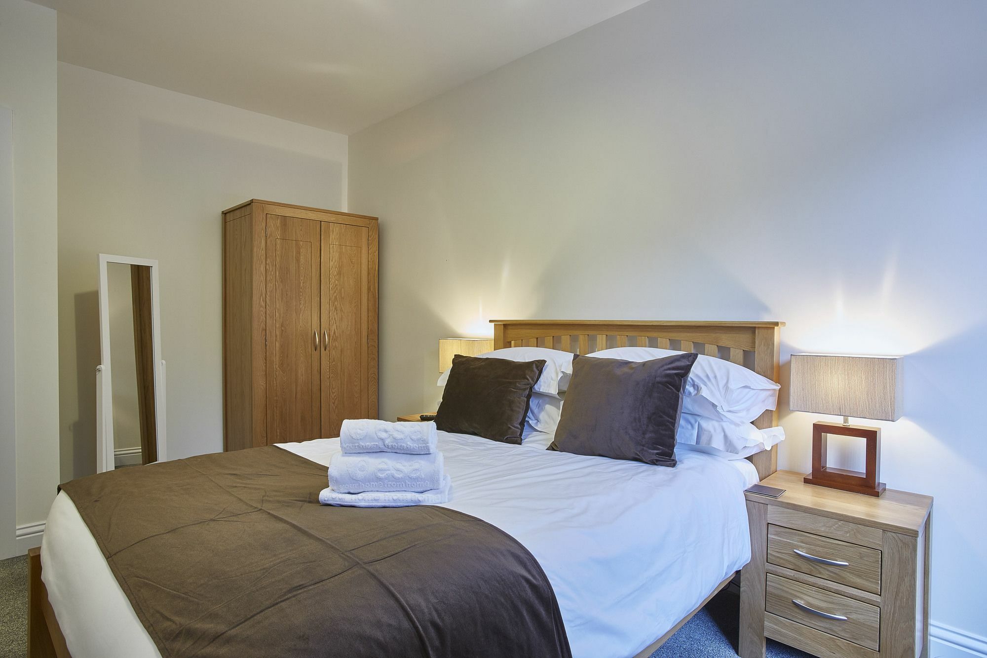 Guild House Apartment Swindon Ngoại thất bức ảnh